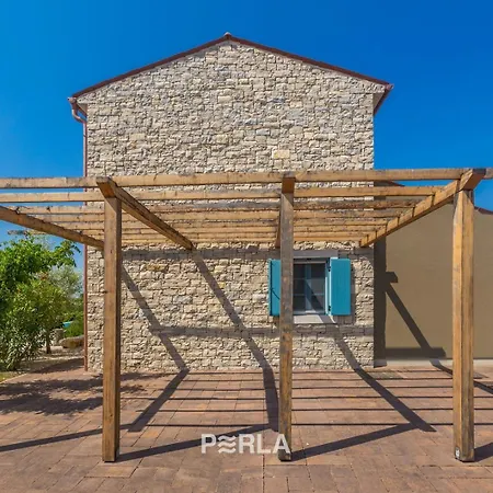 Charming La Perla With Pool, Jacuzzi And Sea View Near וילה אומאג
