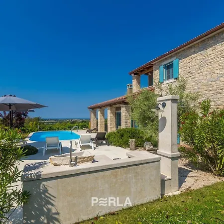 Charming La Perla With Pool, Jacuzzi And Sea View Near אומאג